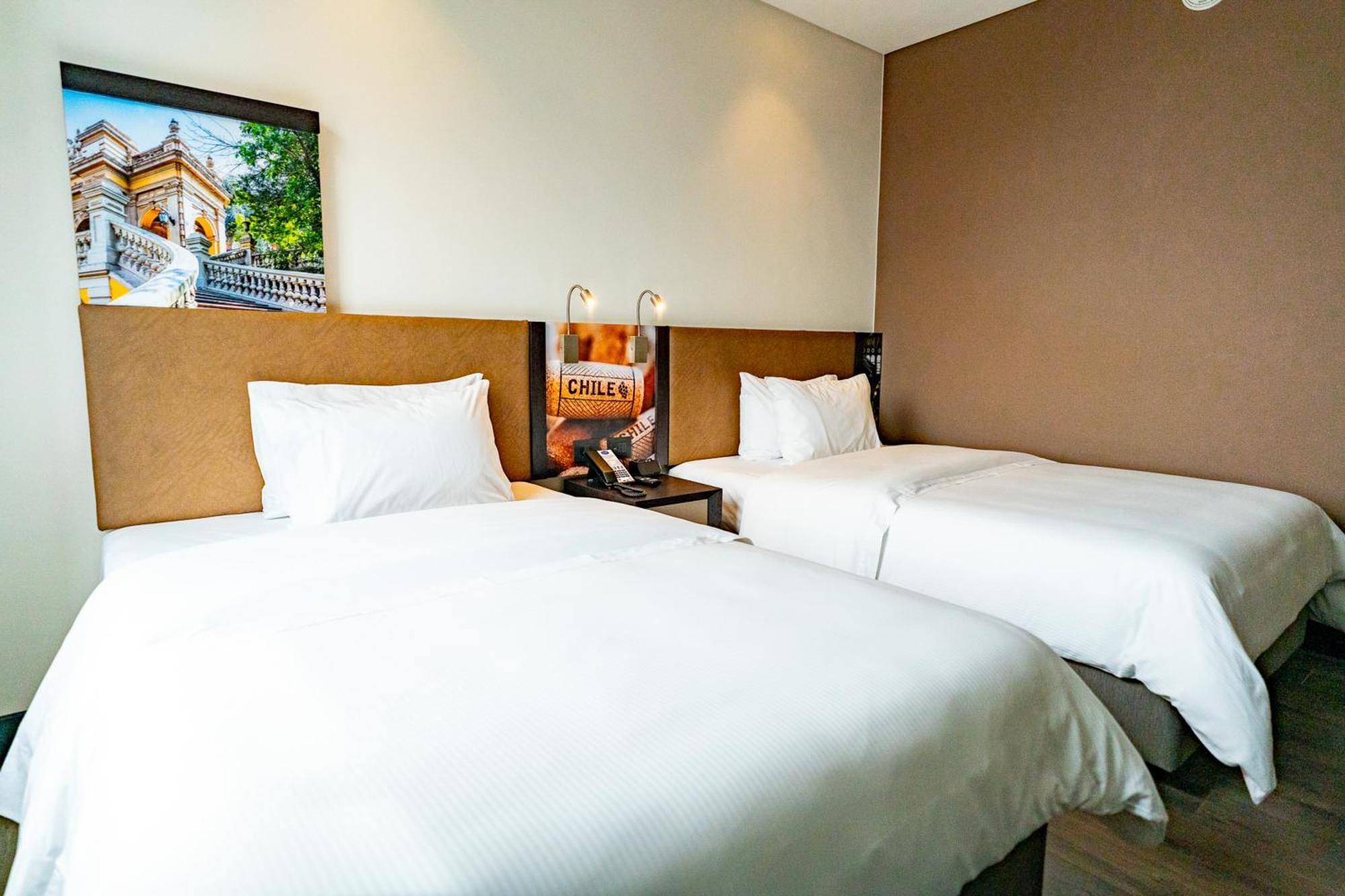 Hampton By Hilton Santiago Las Condes Exterior photo